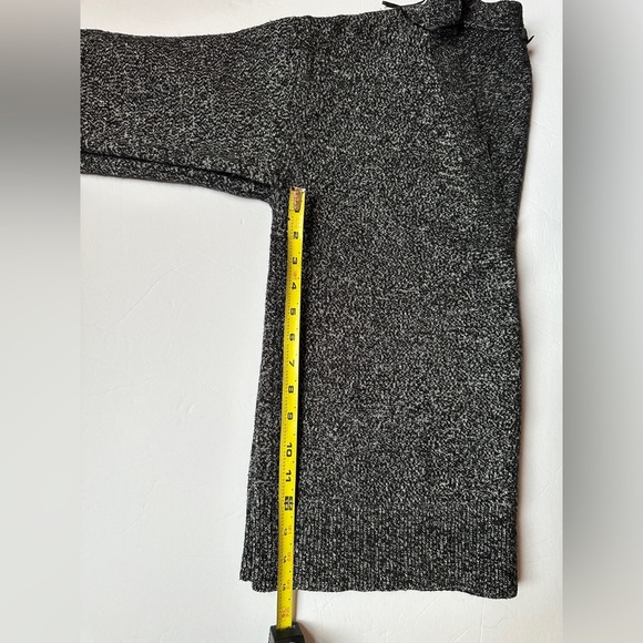 Massimo Dutti Gray Cardigan Sweater Women’s Sz Medium V-Neck Relaxed Fit Button - Picture 10 of 11